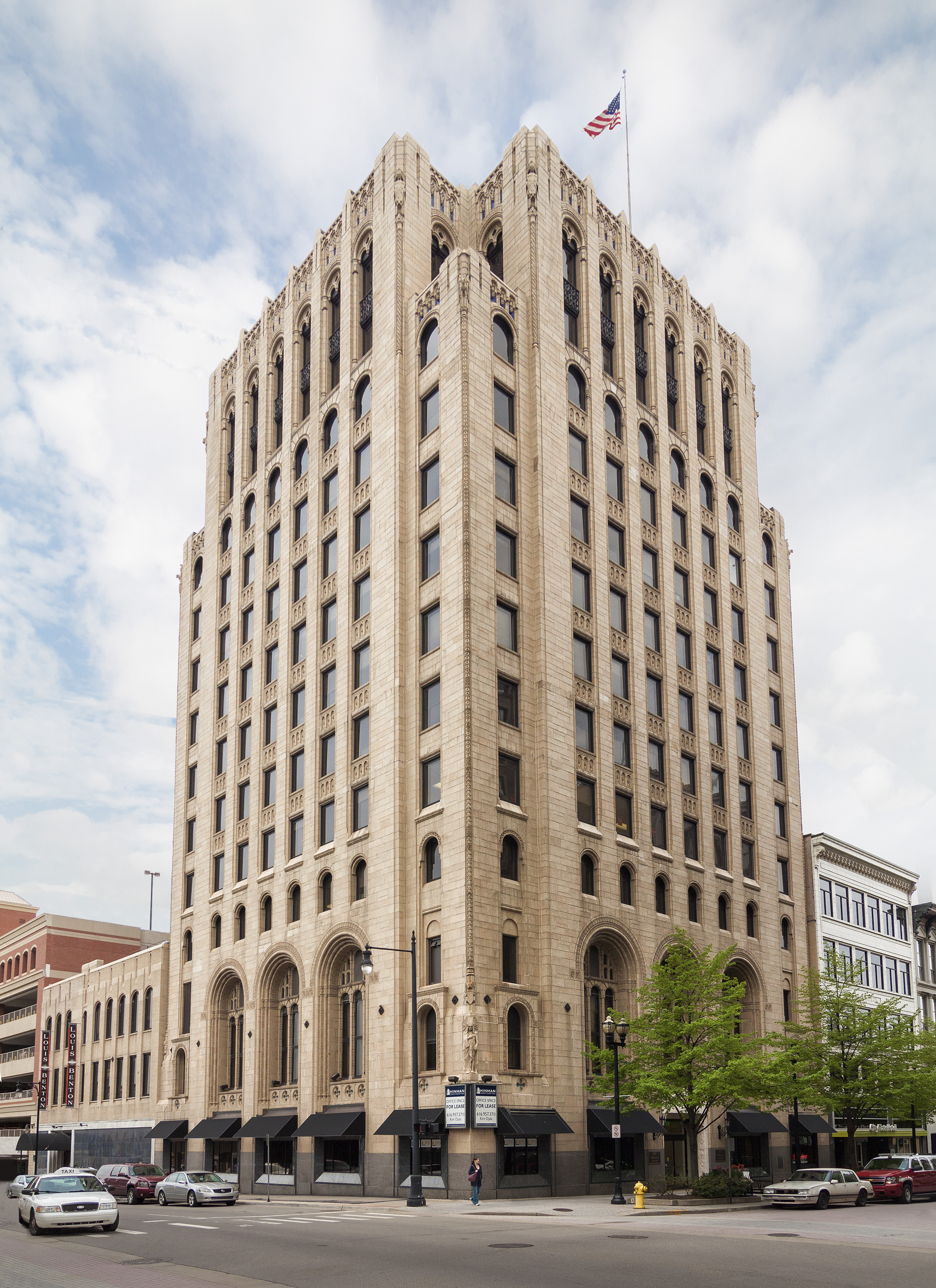 Grand Rapids - Commercial Loan Center - No Cash Transactions